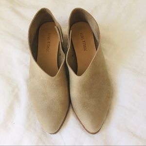 Sevilla Smith Audrey